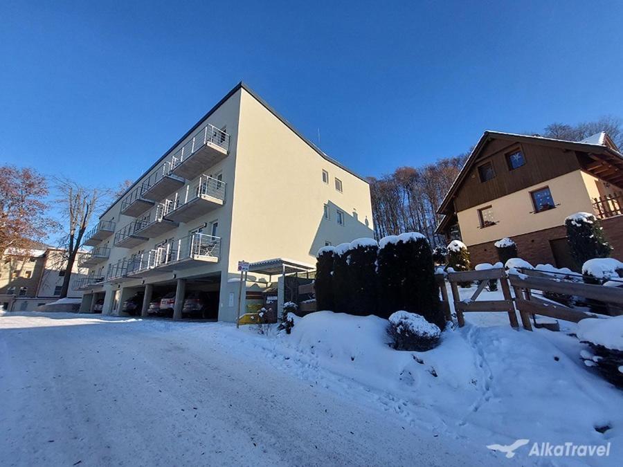 Moderni Apartman Horni Marsov - By Alka Exteriör bild