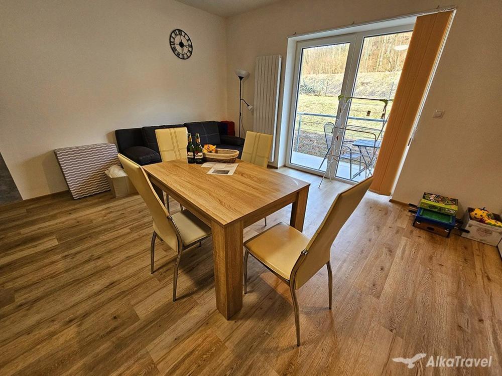 Moderni Apartman Horni Marsov - By Alka Exteriör bild