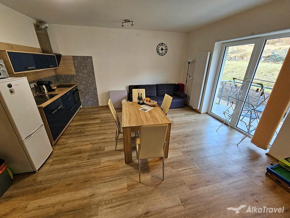 Moderni Apartman Horni Marsov - By Alka Exteriör bild